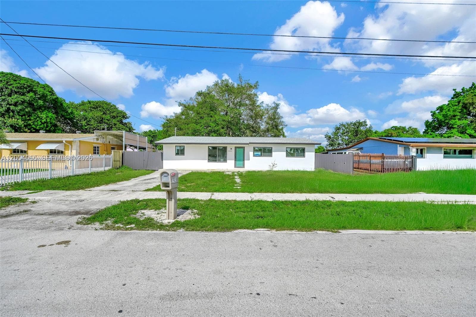 17231 NW 47th Ct, Miami Gardens, FL 33055 — zdjęcie 4