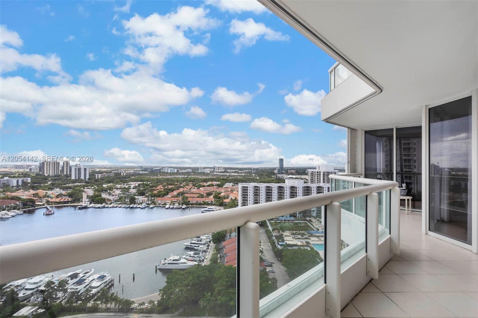 21205 Yacht Club Dr # 2403, Aventura, FL 33180 — zdjęcie 2
