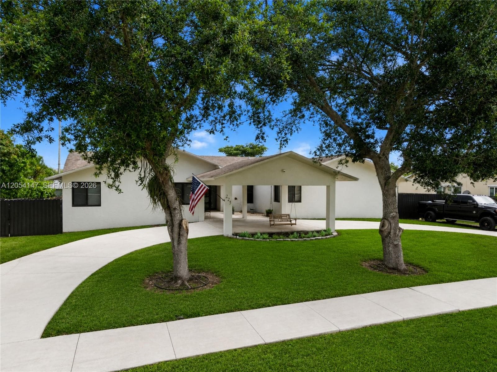225 NW 21st St, Homestead, FL 33030 — zdjęcie 2