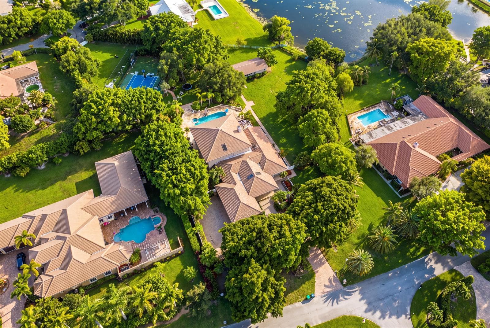 4351 NW 101ST Drive, Coral Springs, FL 33065 — zdjęcie 2