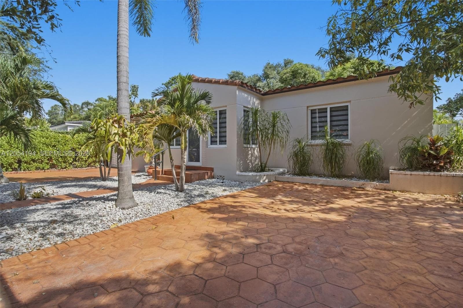 741 NE 81st St, Miami, FL 33138 — zdjęcie 2