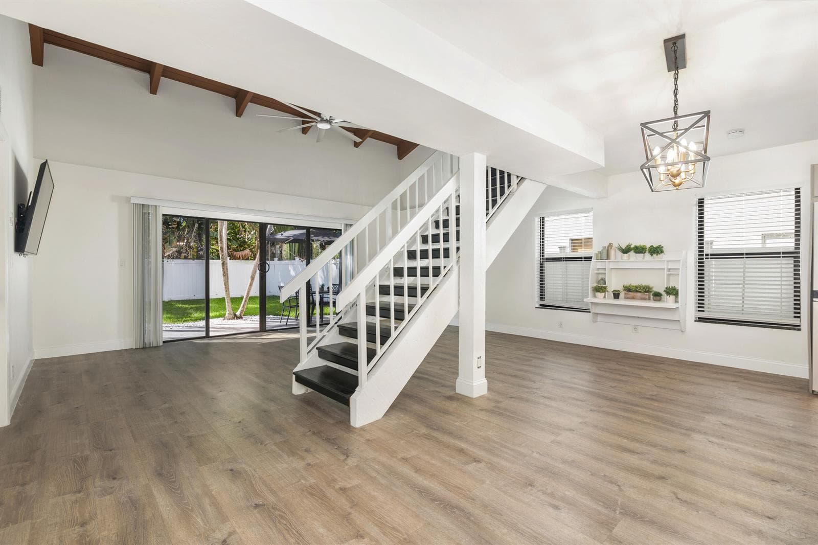 2474 Douglas Avenue, Delray Beach, FL 33444 — zdjęcie 2