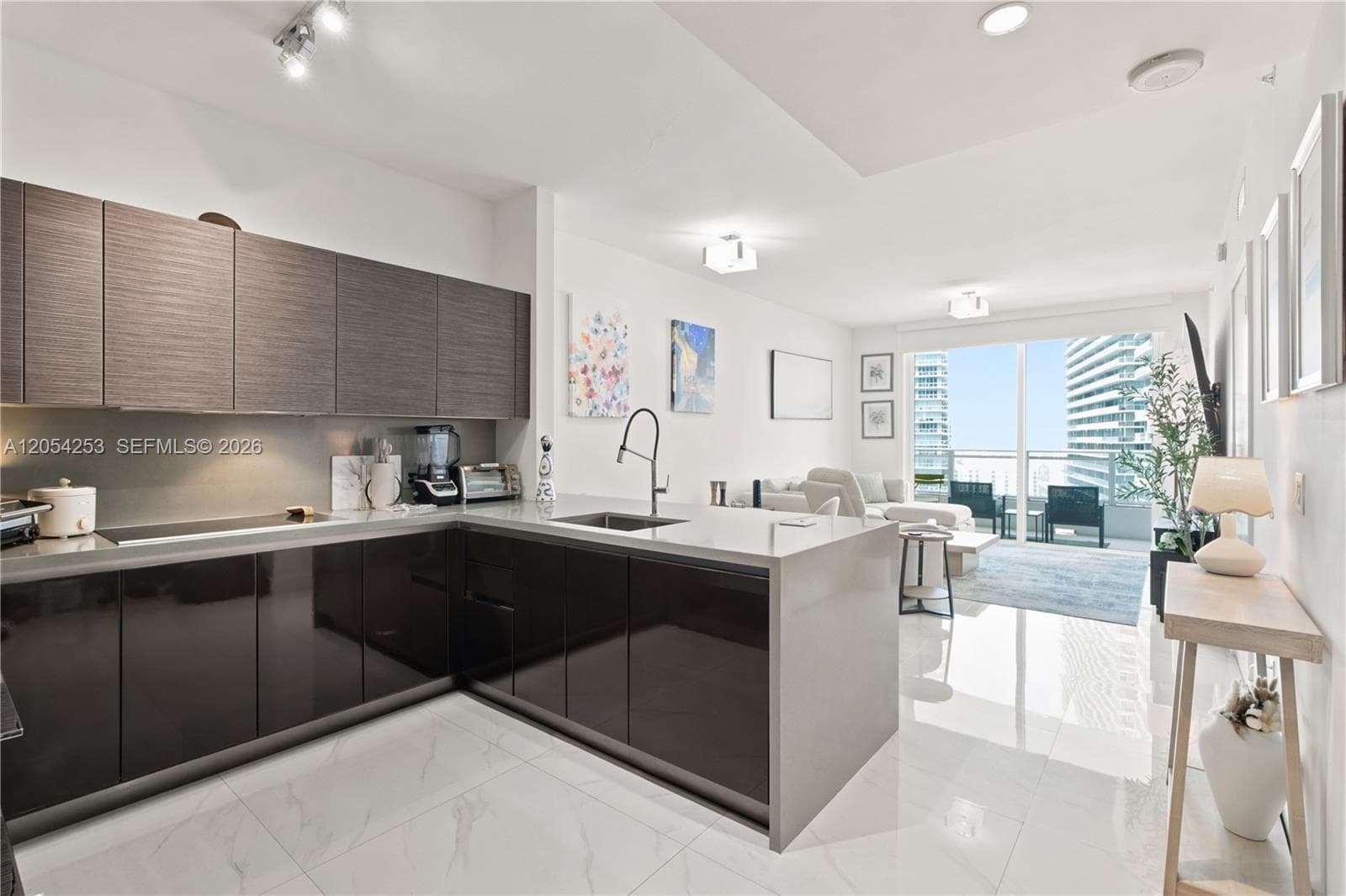 1080 Brickell Ave # 1607, Miami, FL 33131