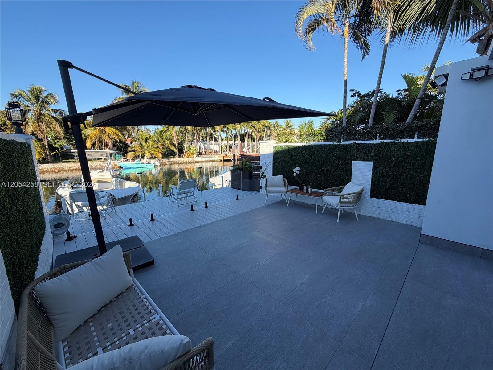 1955 NE 123rd St, North Miami, FL 33181 — zdjęcie 2