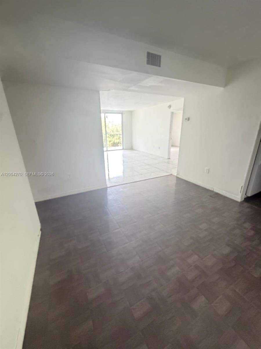 12500 NE 15th Ave # 402, North Miami, FL 33161 — zdjęcie 4