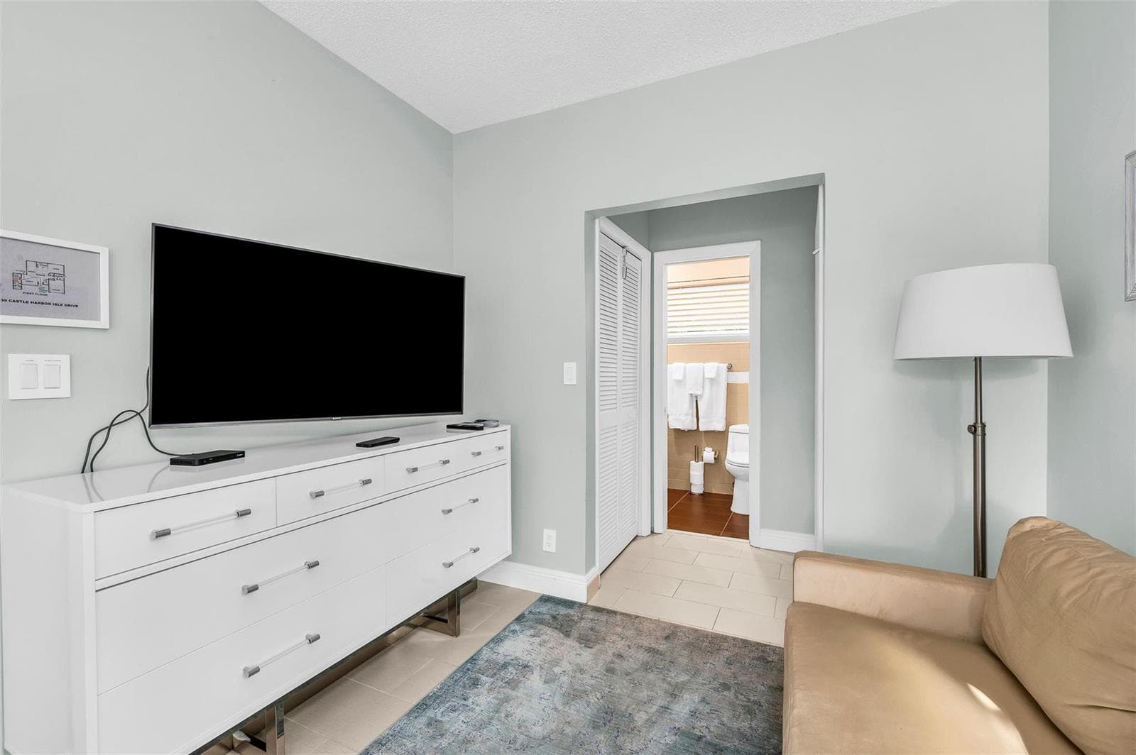 39 Castle Harbor Isle Drive, Fort Lauderdale, FL 33308 — zdjęcie 3