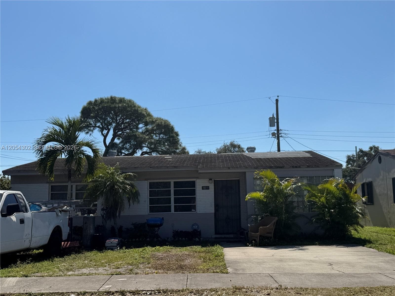1828 NW 152nd St, Miami Gardens, FL 33054