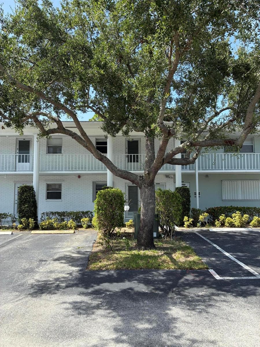 2600 SW 22nd Avenue # 908, Delray Beach, FL 33445