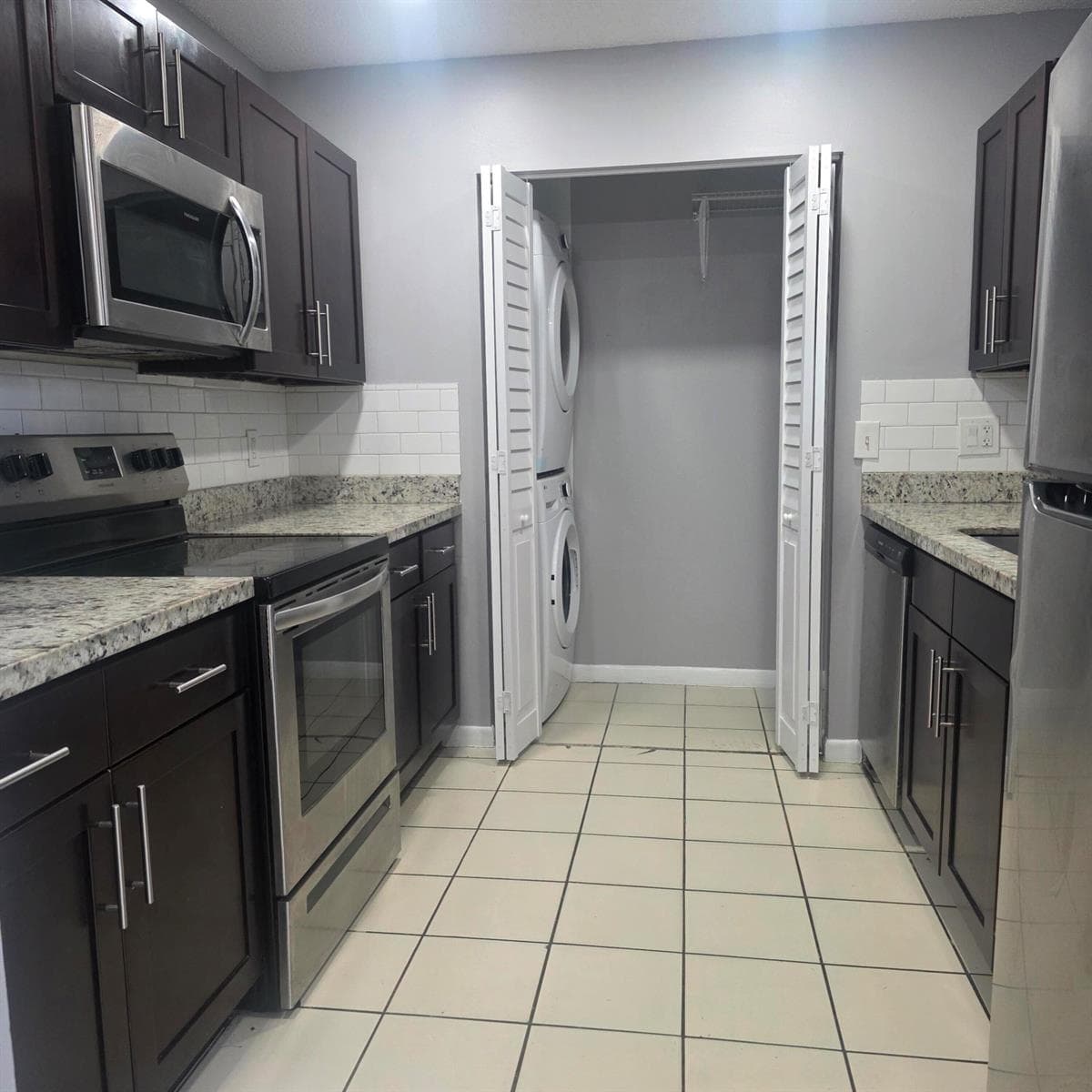 11441 NW 41st Street # 1-3, Coral Springs, FL 33065 — zdjęcie 2