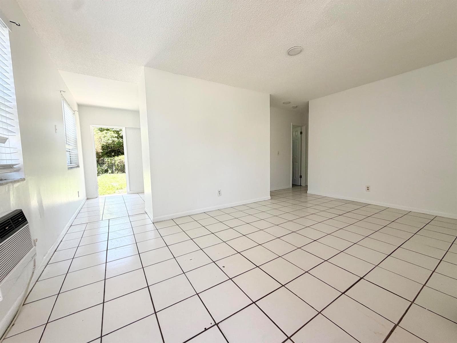 149 W 17th Street # Back Unit (149), Riviera Beach, FL 33404 — zdjęcie 3
