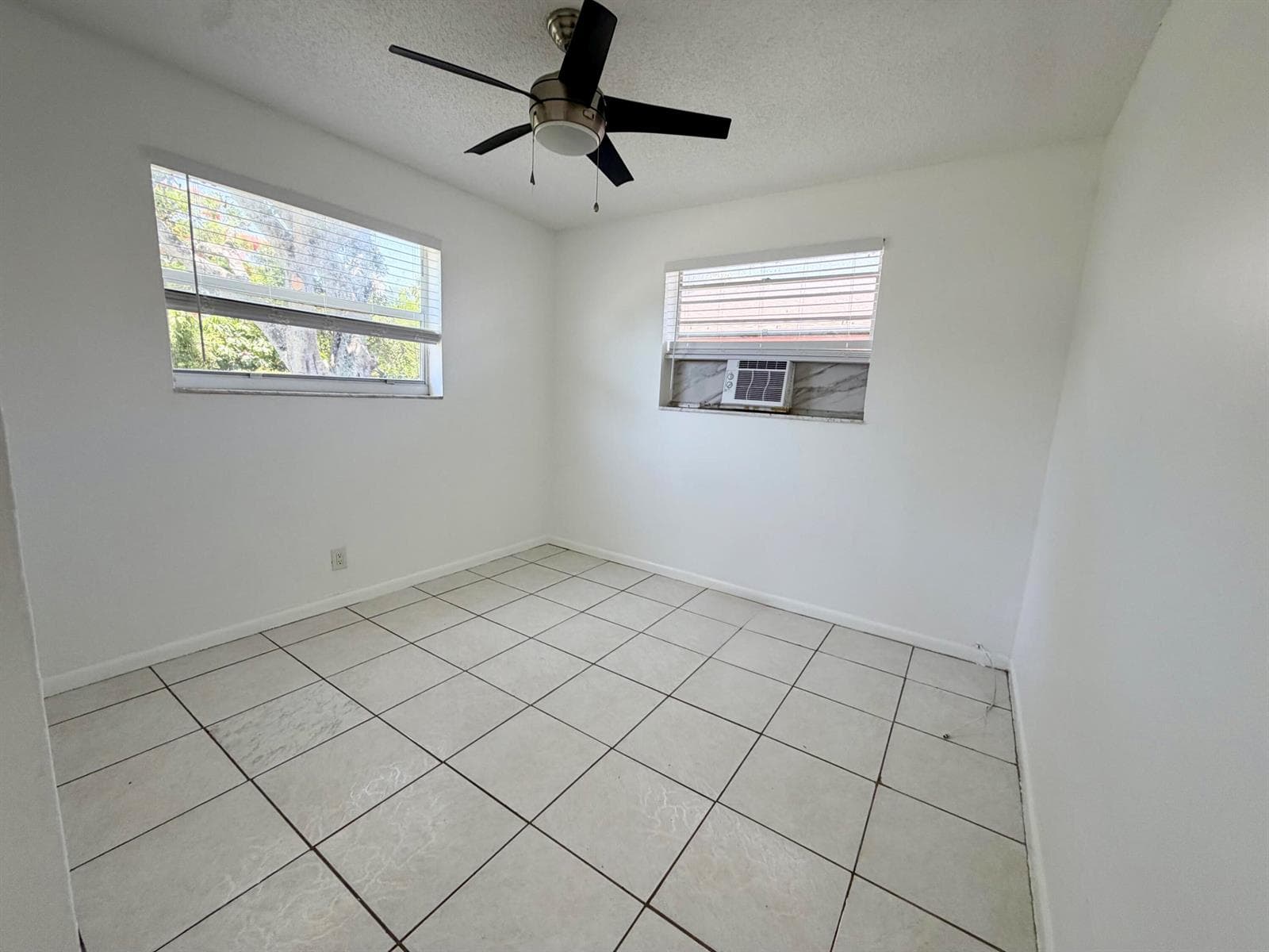 149 W 17th Street # Back Unit (149), Riviera Beach, FL 33404 — zdjęcie 5