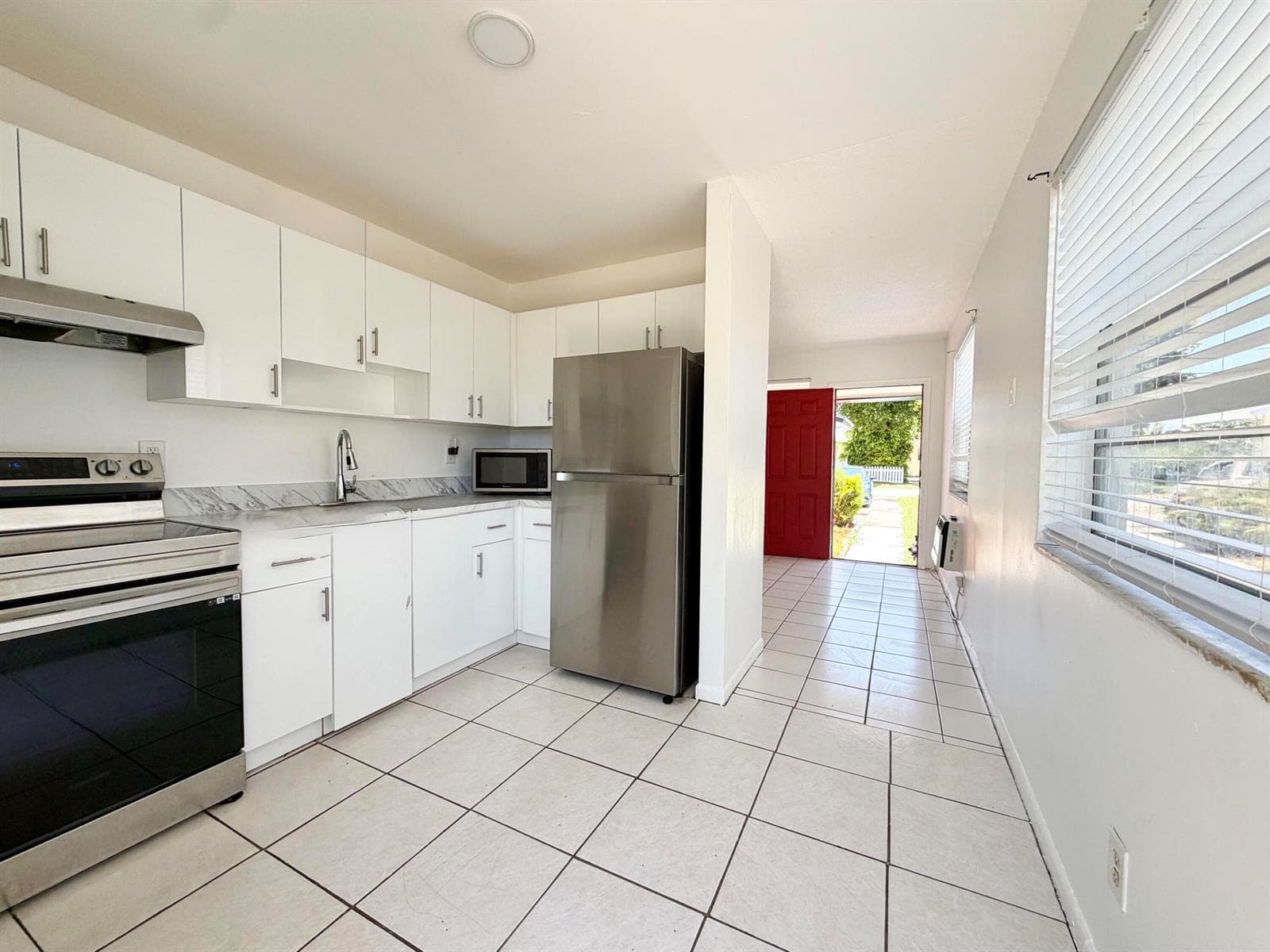 149 W 17th Street # Back Unit (149), Riviera Beach, FL 33404 — zdjęcie 4
