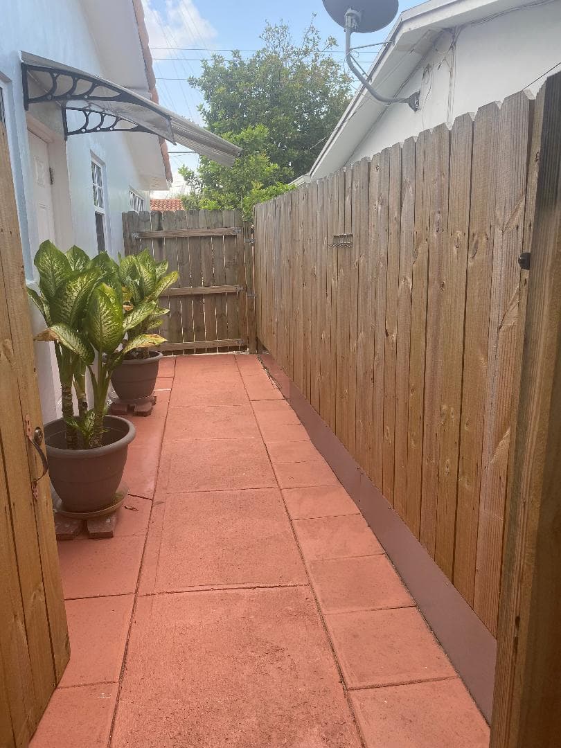 6764 AZALEA Drive, Miramar, FL 33023 — zdjęcie 3
