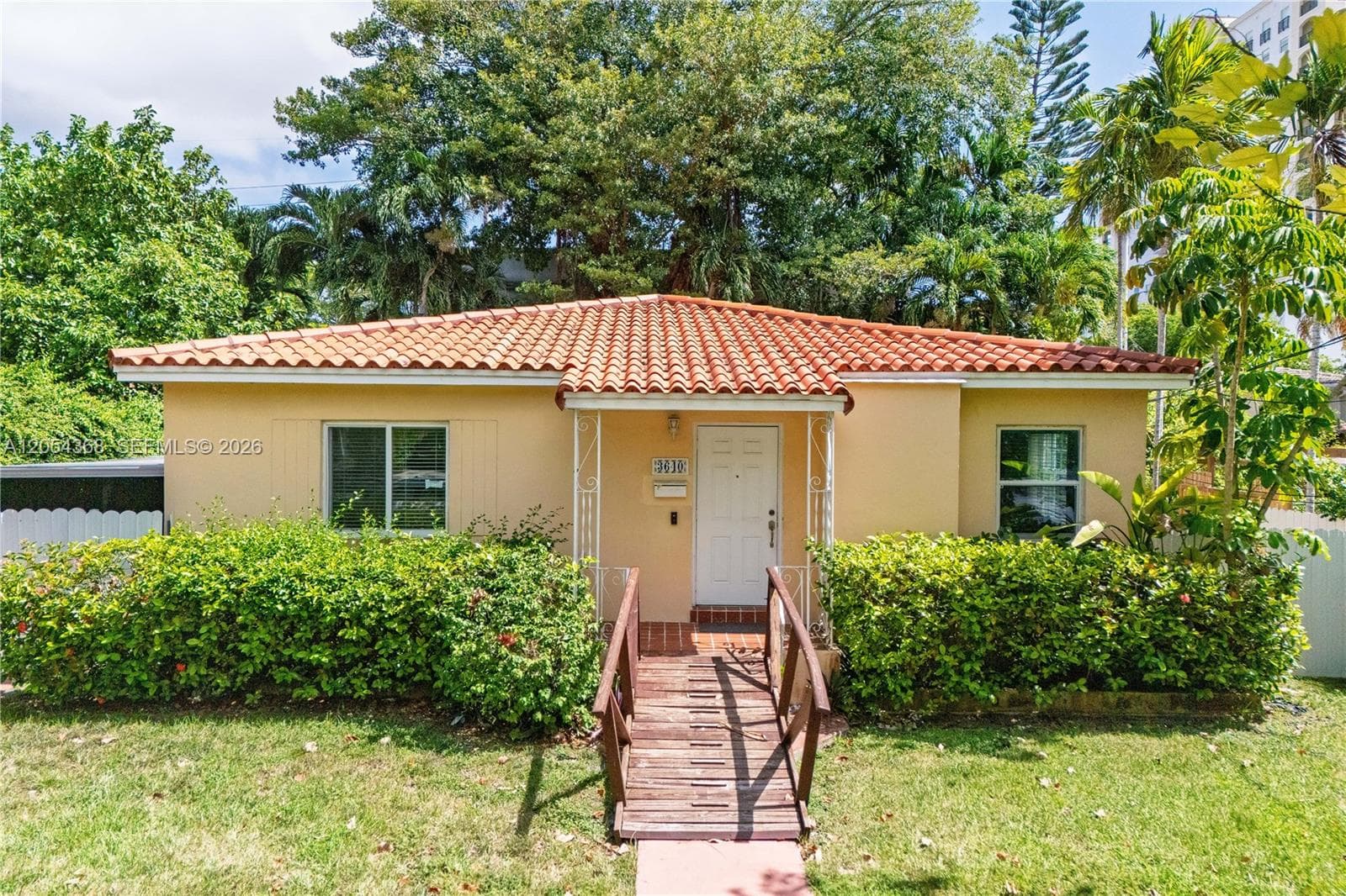 3640 SW 16th St, Miami, FL 33145