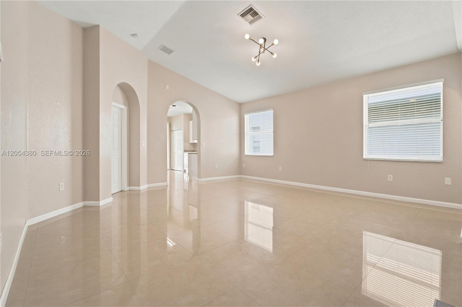 3710 NE 22nd Pl, Homestead, FL 33033 — zdjęcie 4