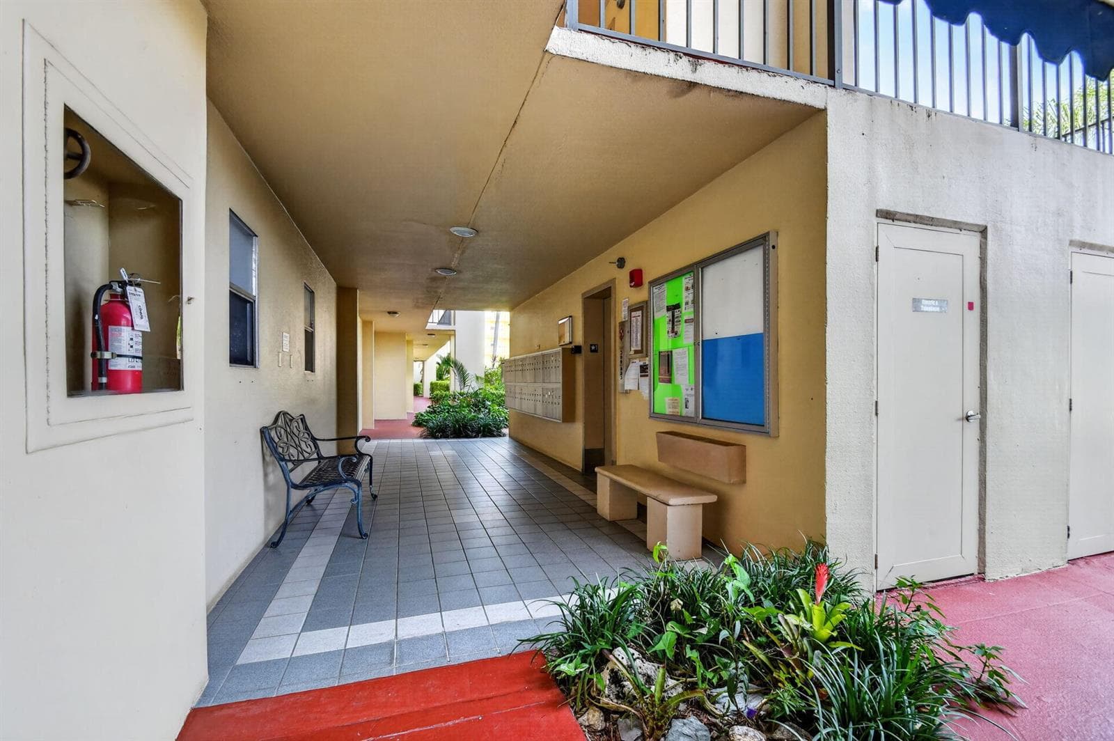 3590 Via Poinciana # 311, Lake Worth, FL 33467 — zdjęcie 3