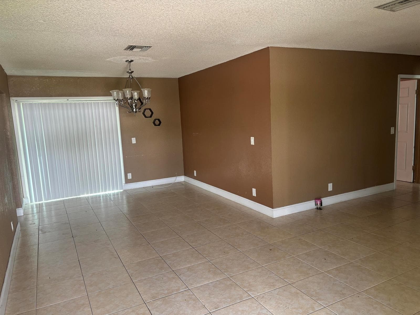 1250 SW 5TH Terrace, Deerfield Beach, FL 33441 — zdjęcie 4