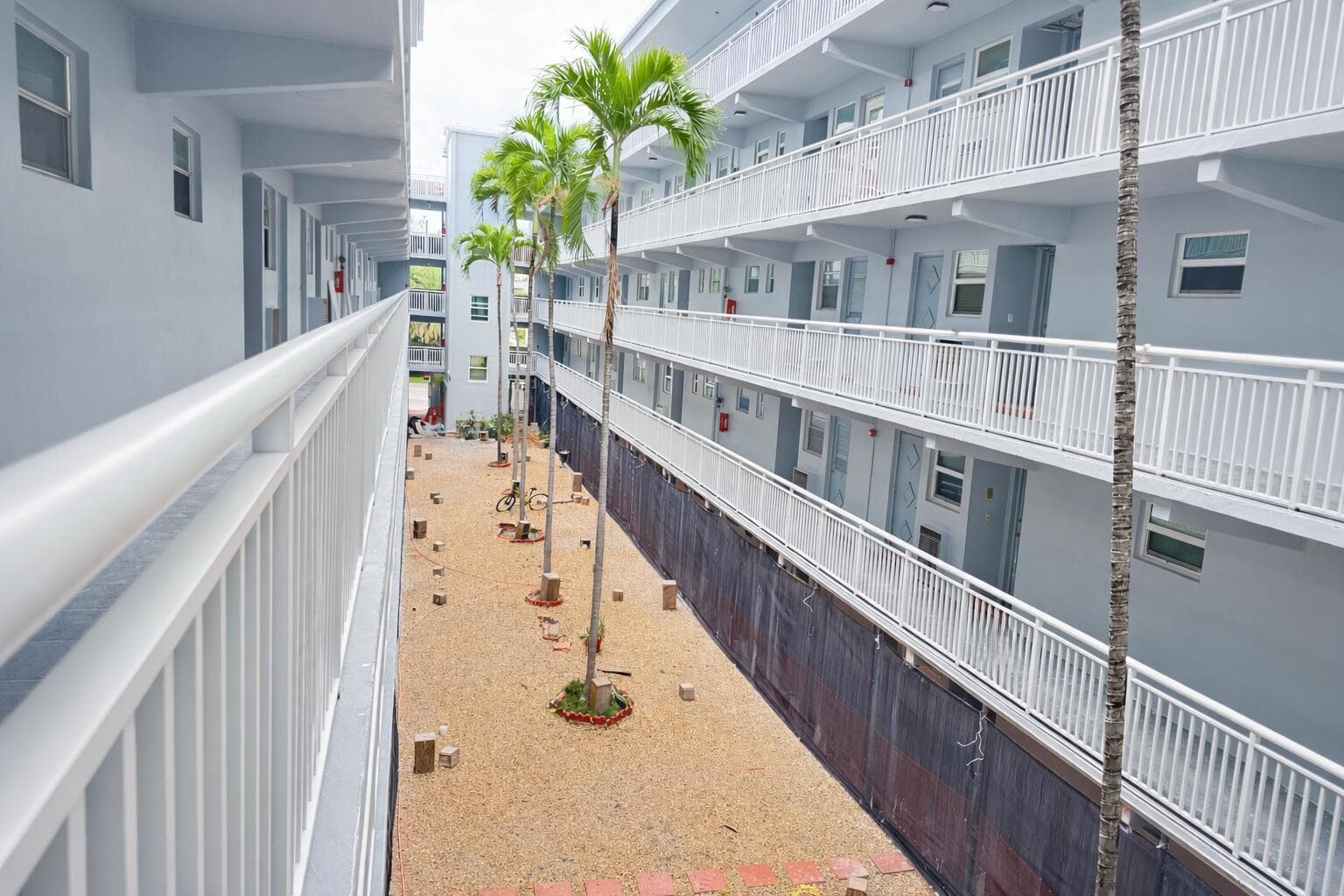 215 SE 3RD Avenue # 306D, Hallandale Beach, FL 33009