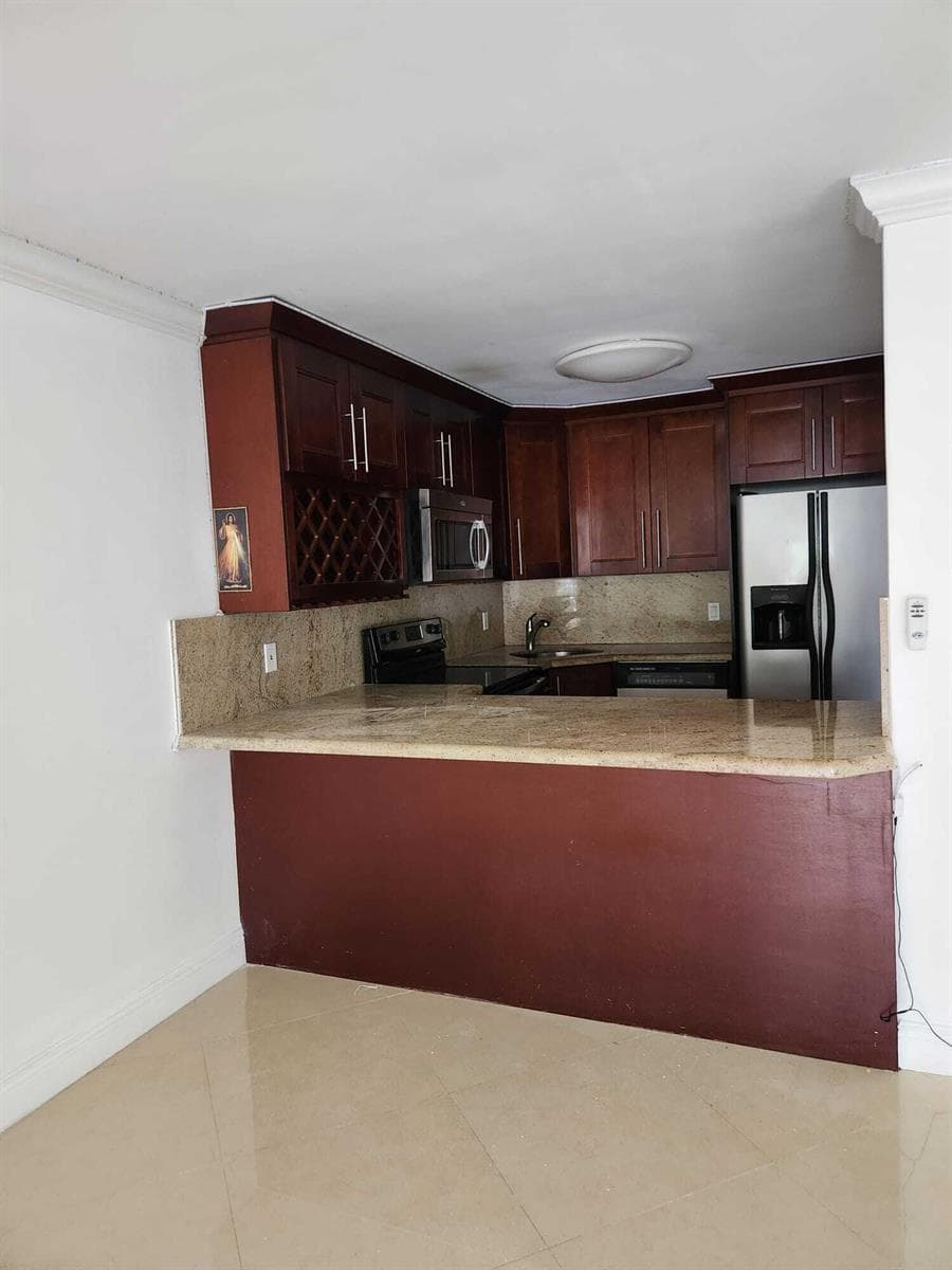 9355 SW 8TH Street # 222, Boca Raton, FL 33428