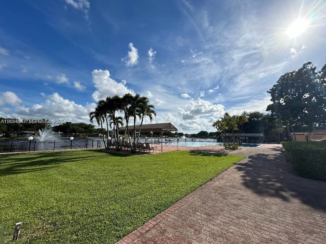 200 Ashbury Rd # 204, Hollywood, FL 33024 — zdjęcie 5