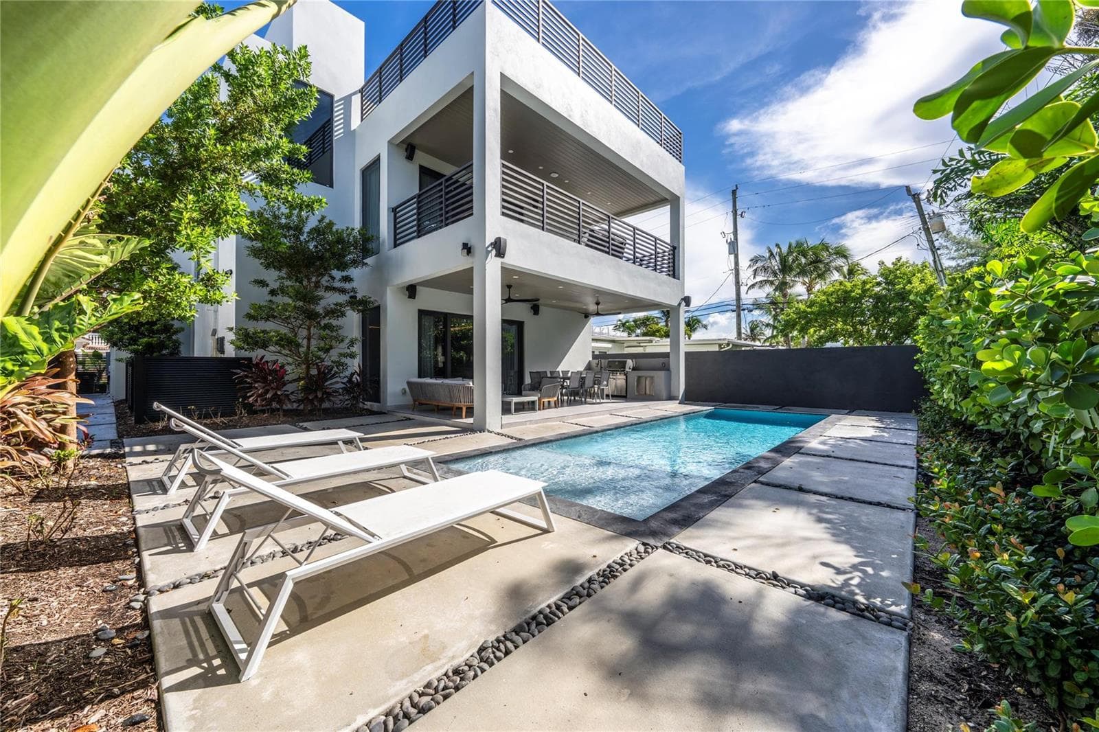 3320 NE 17TH Street, Fort Lauderdale, FL 33305 — zdjęcie 3