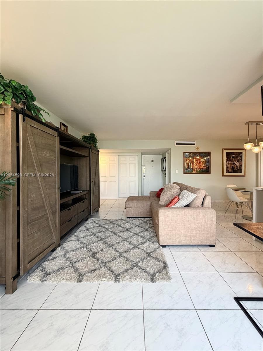 17021 N Bay Rd # 802, Sunny Isles Beach, FL 33160 — zdjęcie 4
