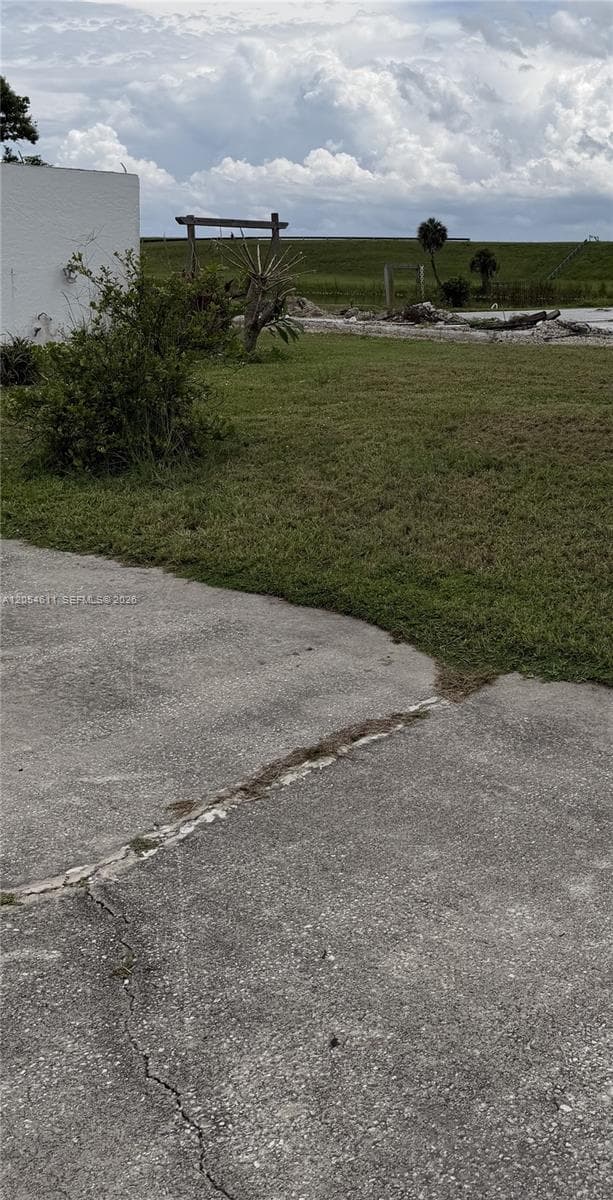 1053 Lantern Ln Okeechobee, Other City - In The State Of Florida, FL 34974 — zdjęcie 5