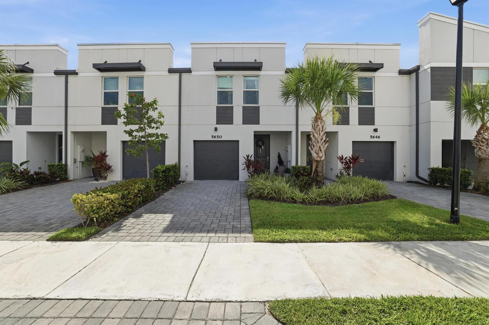 5650 Enclave Drive, Mangonia Park, FL 33407