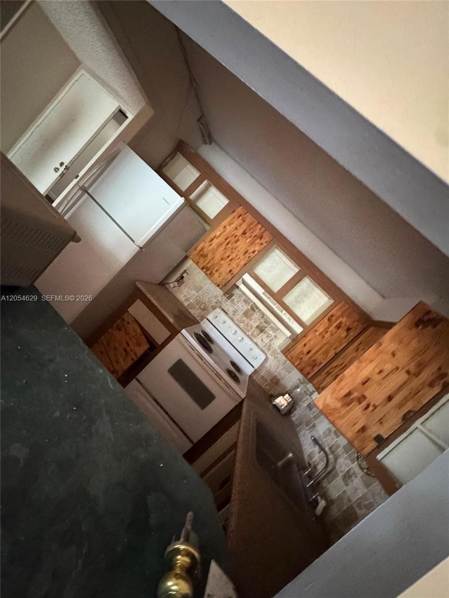 4174 Inverrary Dr # 410, Lauderhill, FL 33319 — zdjęcie 4