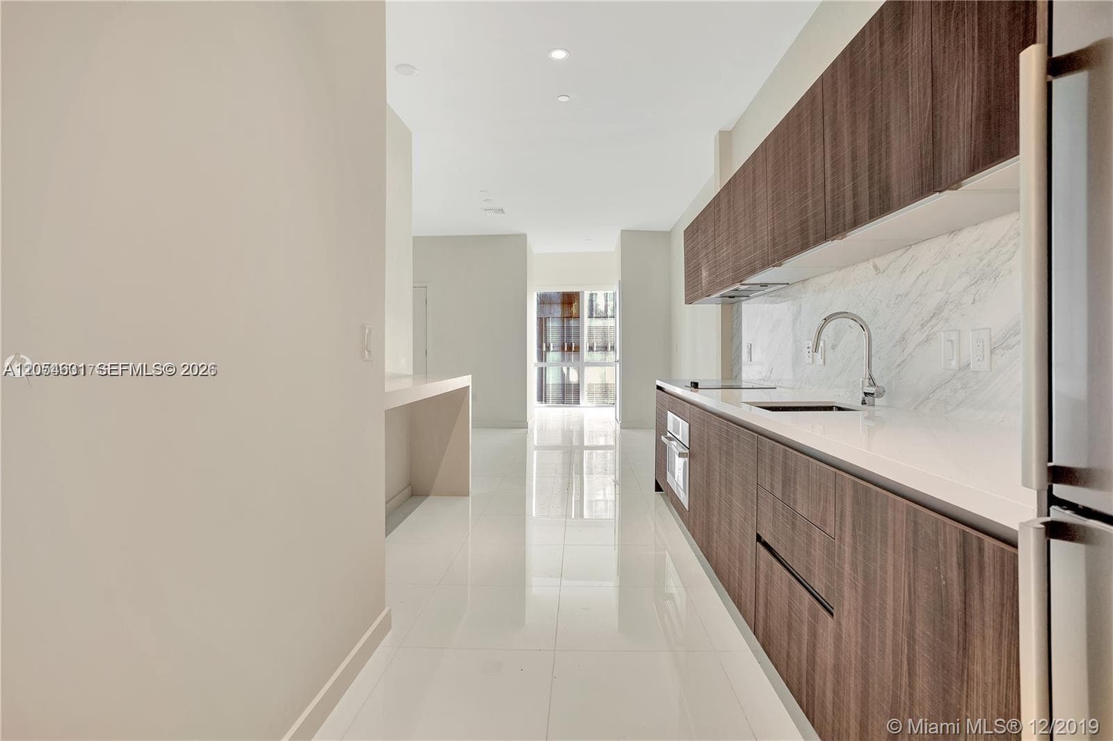851 NE 1st Ave # 504, Miami, FL 33132 — zdjęcie 3