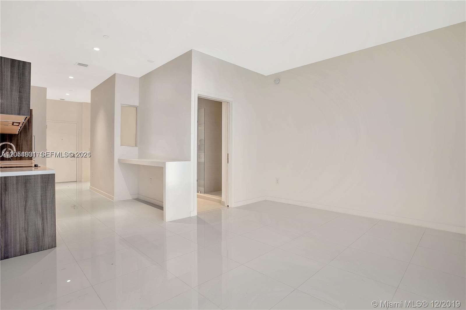 851 NE 1st Ave # 504, Miami, FL 33132