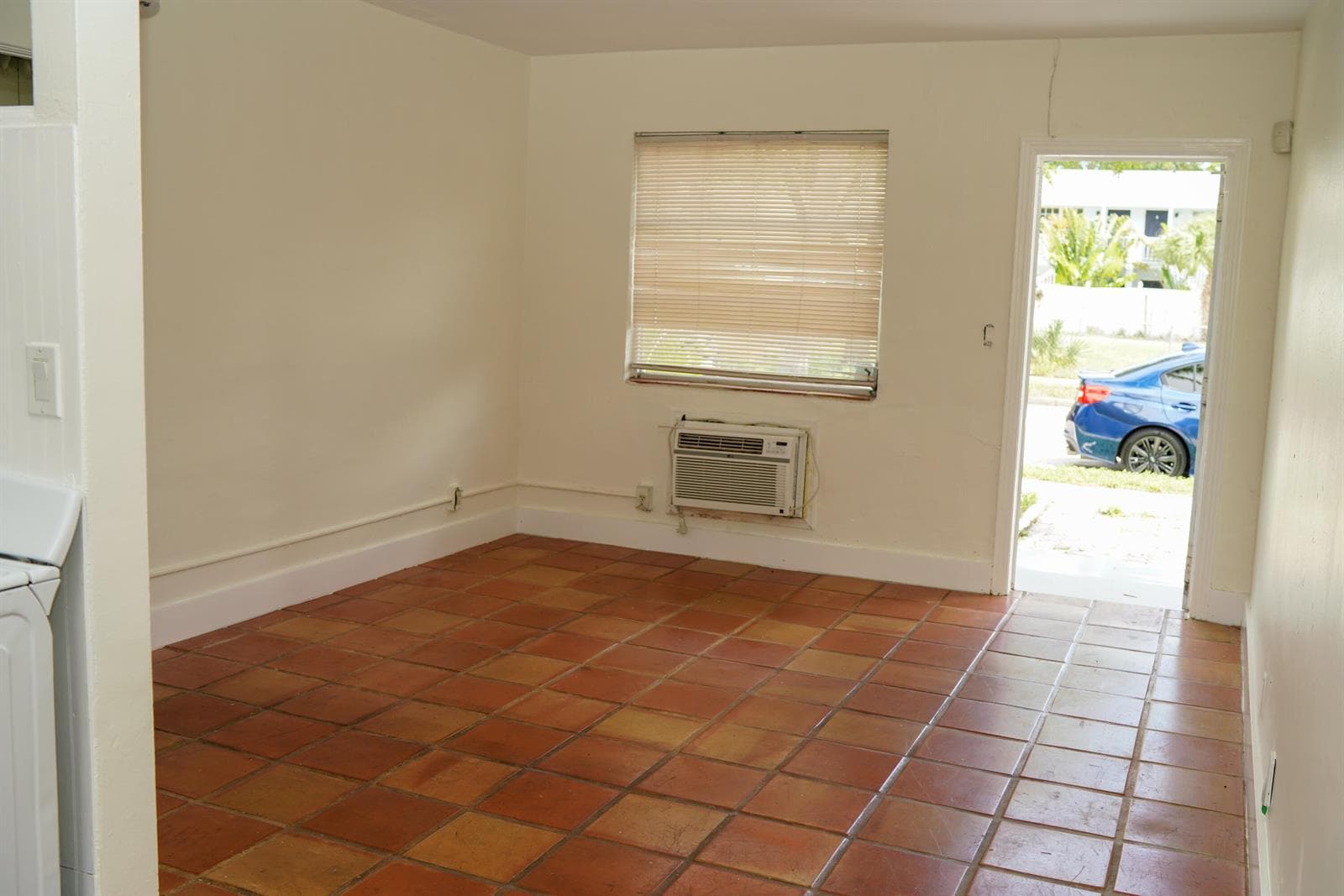 400 51st Street # 404, West Palm Beach, FL 33407 — zdjęcie 3