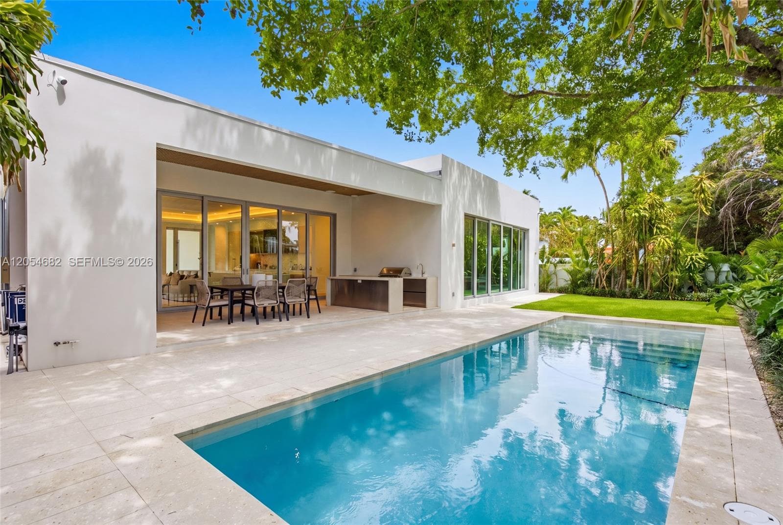 188 Cherokee St, Miami Springs, FL 33166 — zdjęcie 3