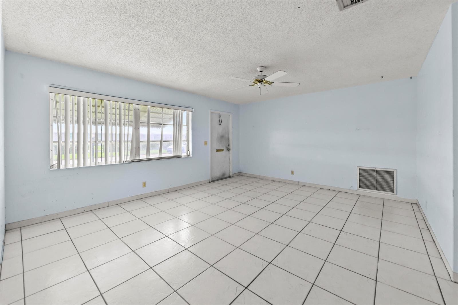 1196 SW Lake Circle, Boynton Beach, FL 33426 — zdjęcie 3