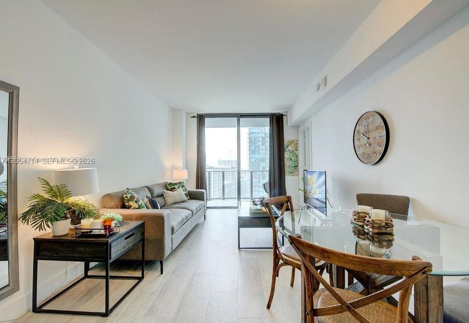 121 NE 34th St # 1603, Miami, FL 33137 — zdjęcie 3