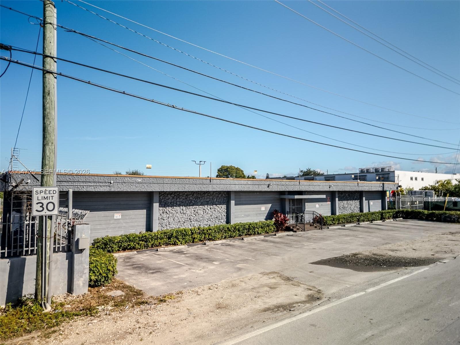 1001 NW 72nd St, Miami, FL 33150 — zdjęcie 3