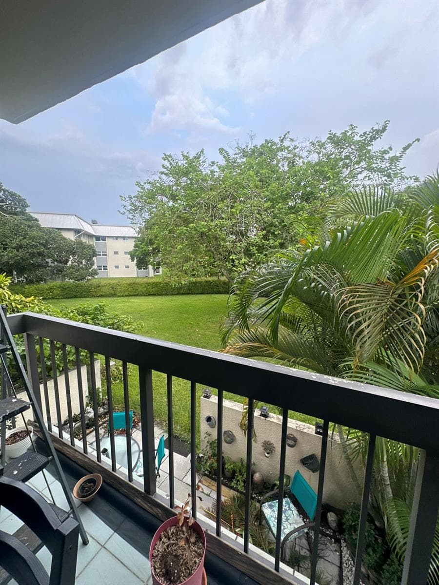 8409 Forest Hills Drive # 205, Coral Springs, FL 33065 — zdjęcie 3