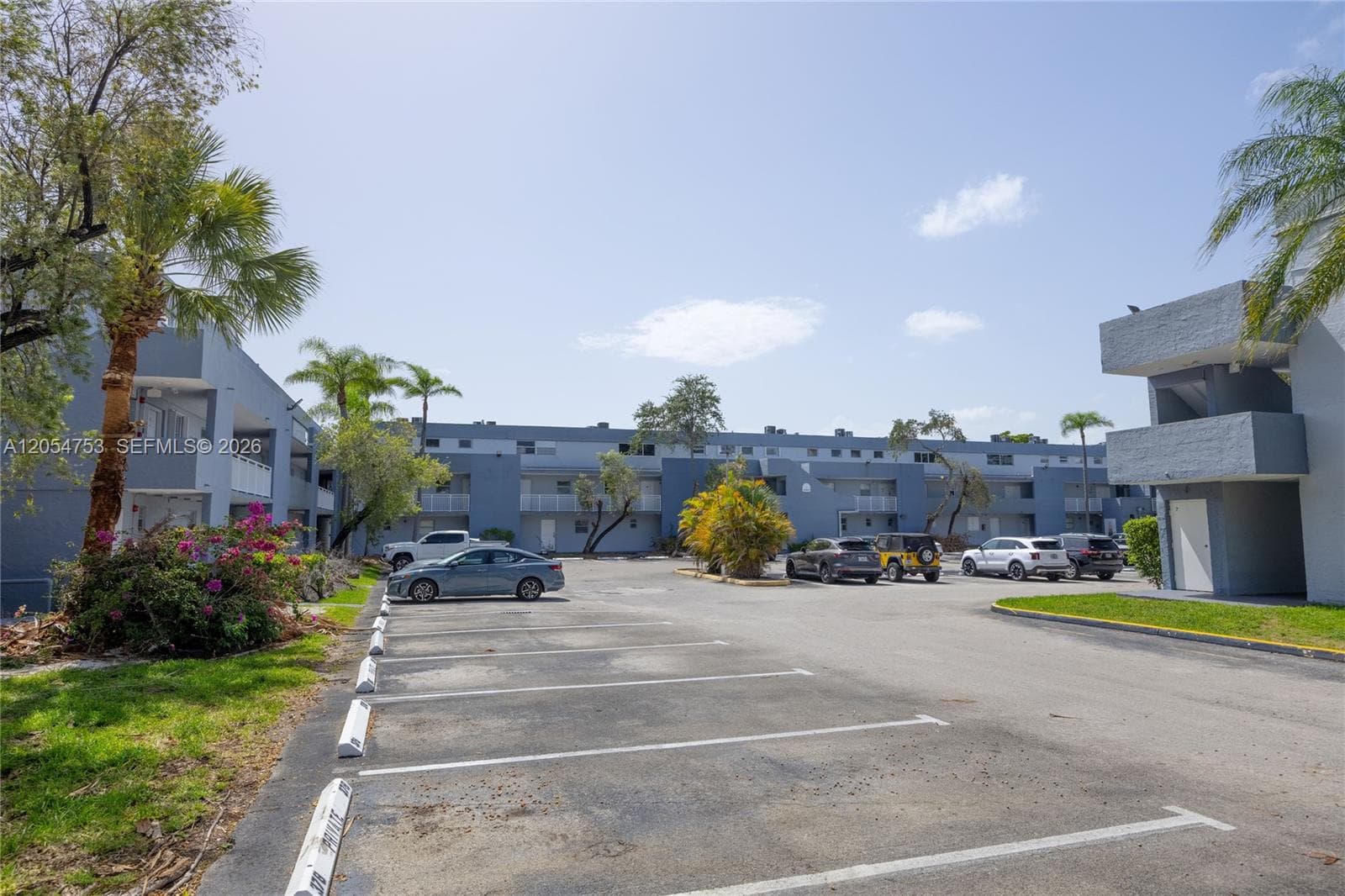 9365 Fontainebleau Blvd # E205, Miami, FL 33172 — zdjęcie 2
