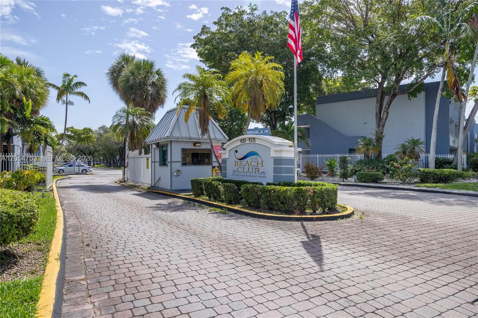 9365 Fontainebleau Blvd # E205, Miami, FL 33172