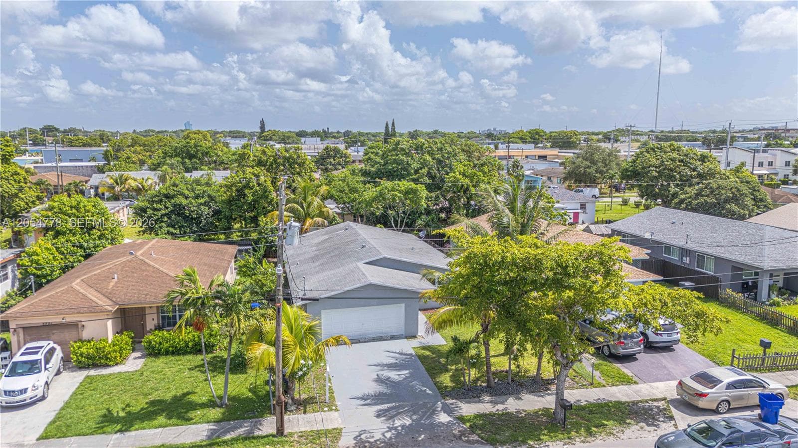 5719 Mayo St, Hollywood, FL 33023