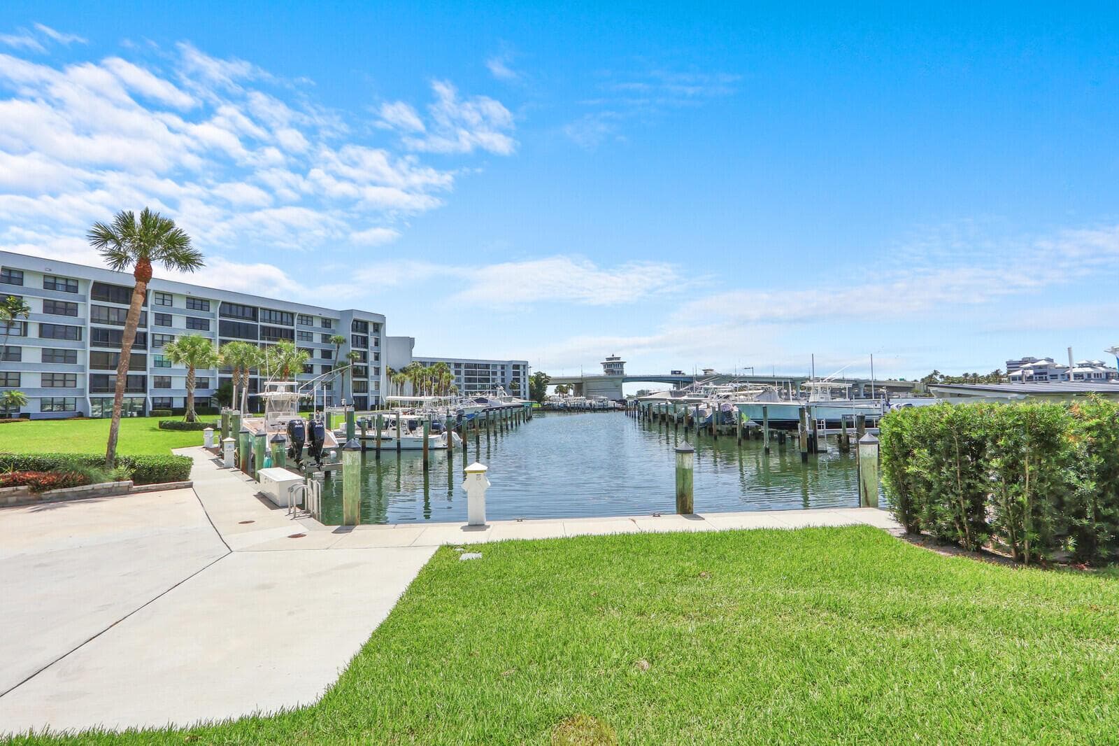 1648 Jupiter Cove Drive # 214, Jupiter, FL 33469