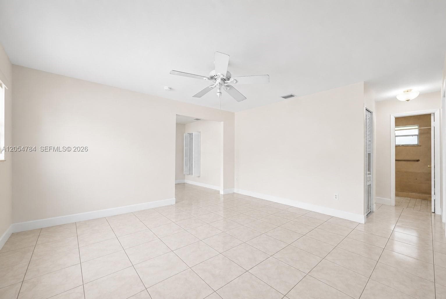 3233 SW 25th St # 2, Miami, FL 33133 — zdjęcie 2
