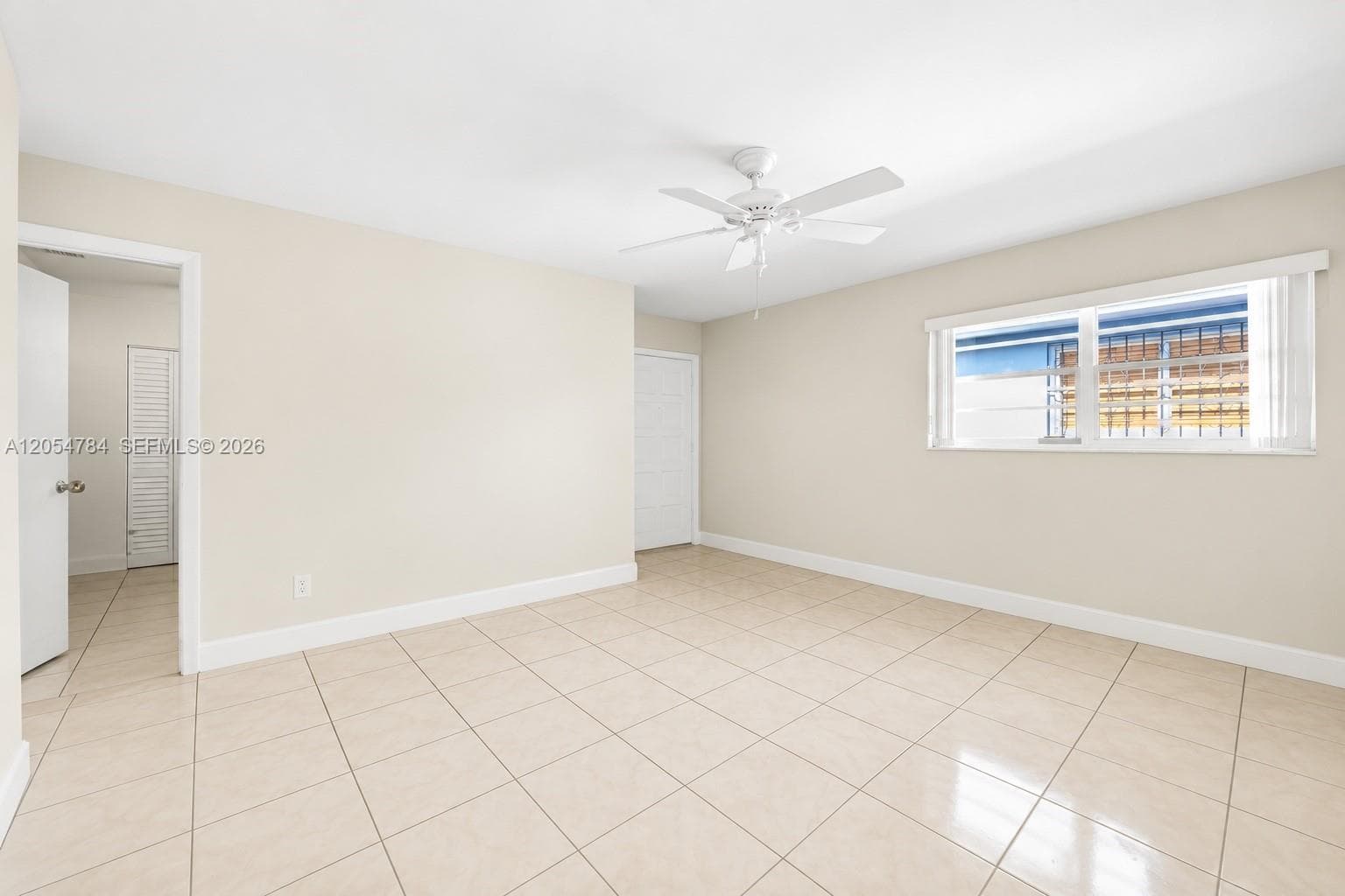 3233 SW 25th St # 2, Miami, FL 33133 — zdjęcie 3