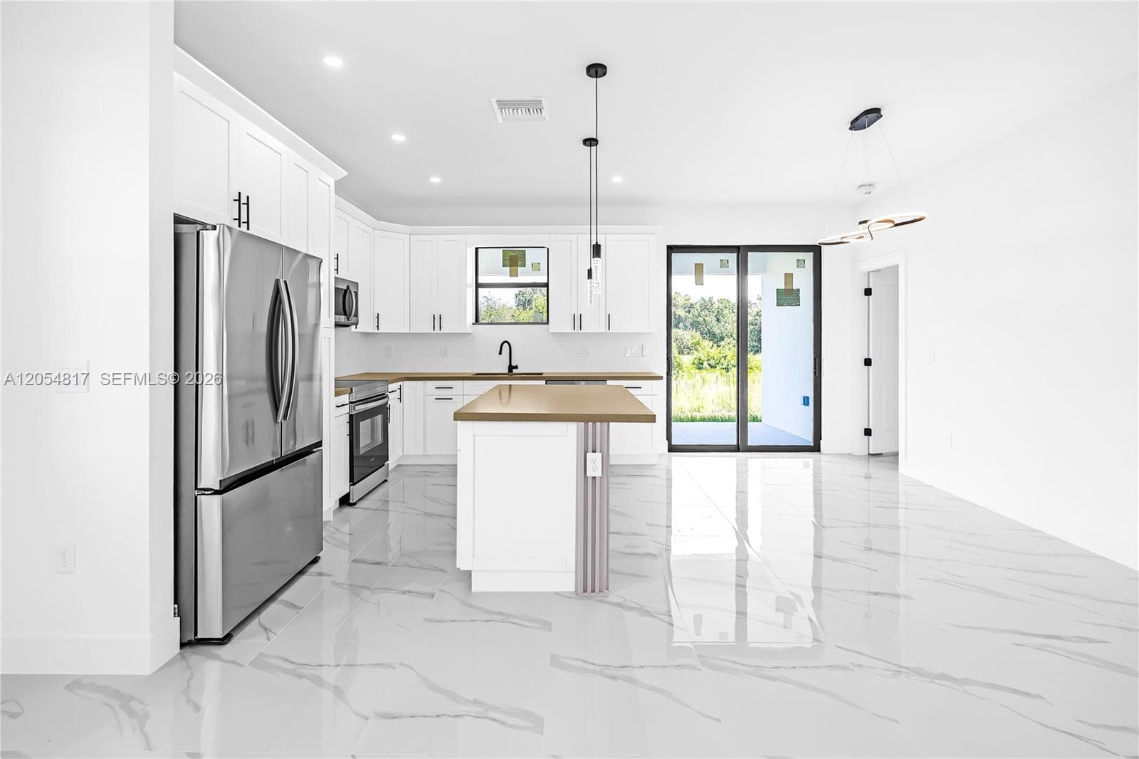 433 Rayford, Lehigh Acres, FL 33974 — zdjęcie 3