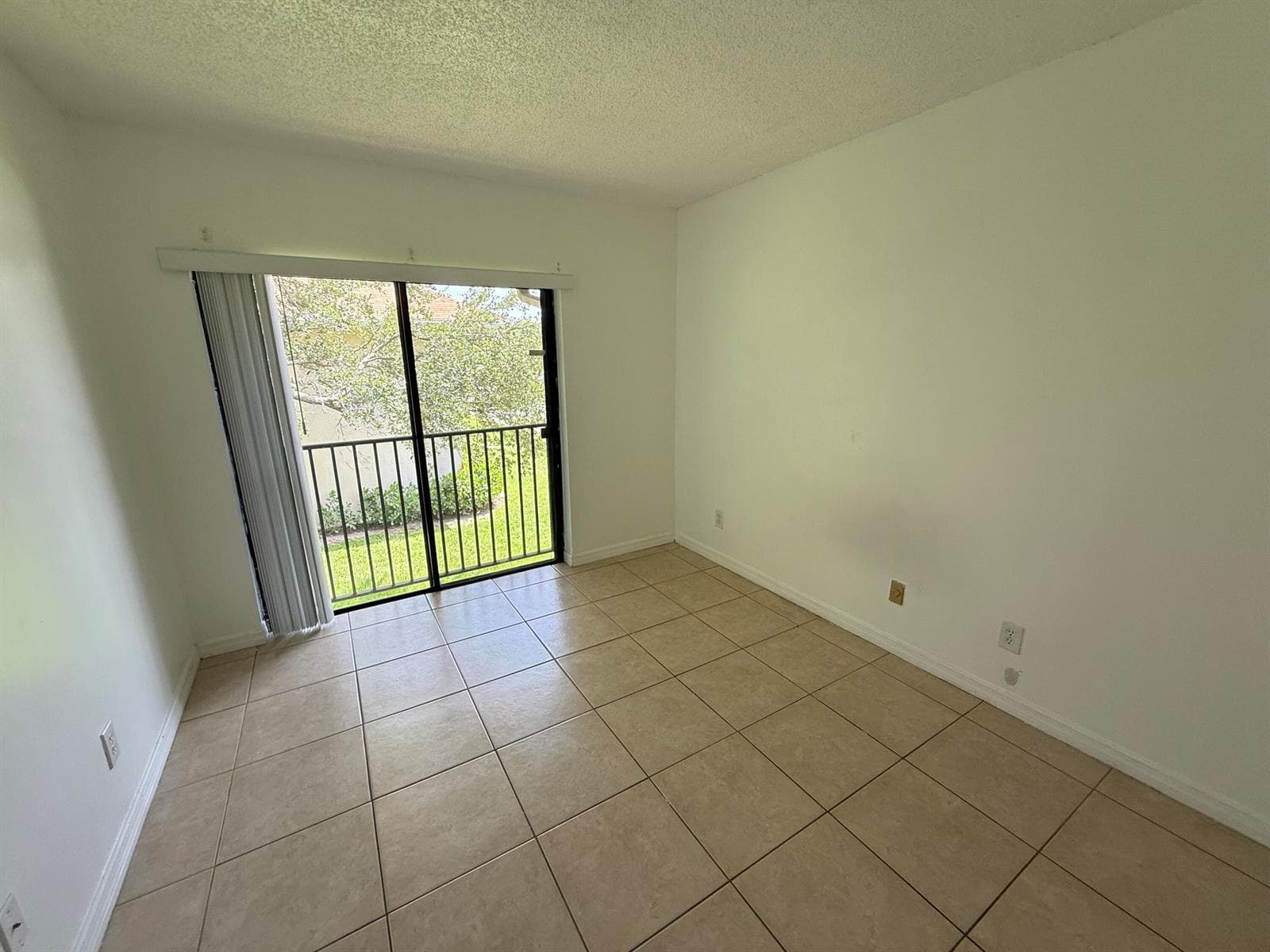 5981 WASHINGTON Street # 207, Hollywood, FL 33023 — zdjęcie 2