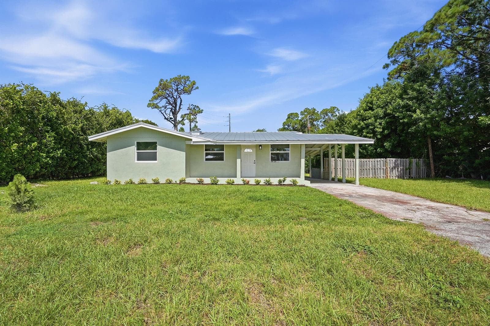 5926 SE INEZ Avenue, Stuart, FL 34997 — zdjęcie 2