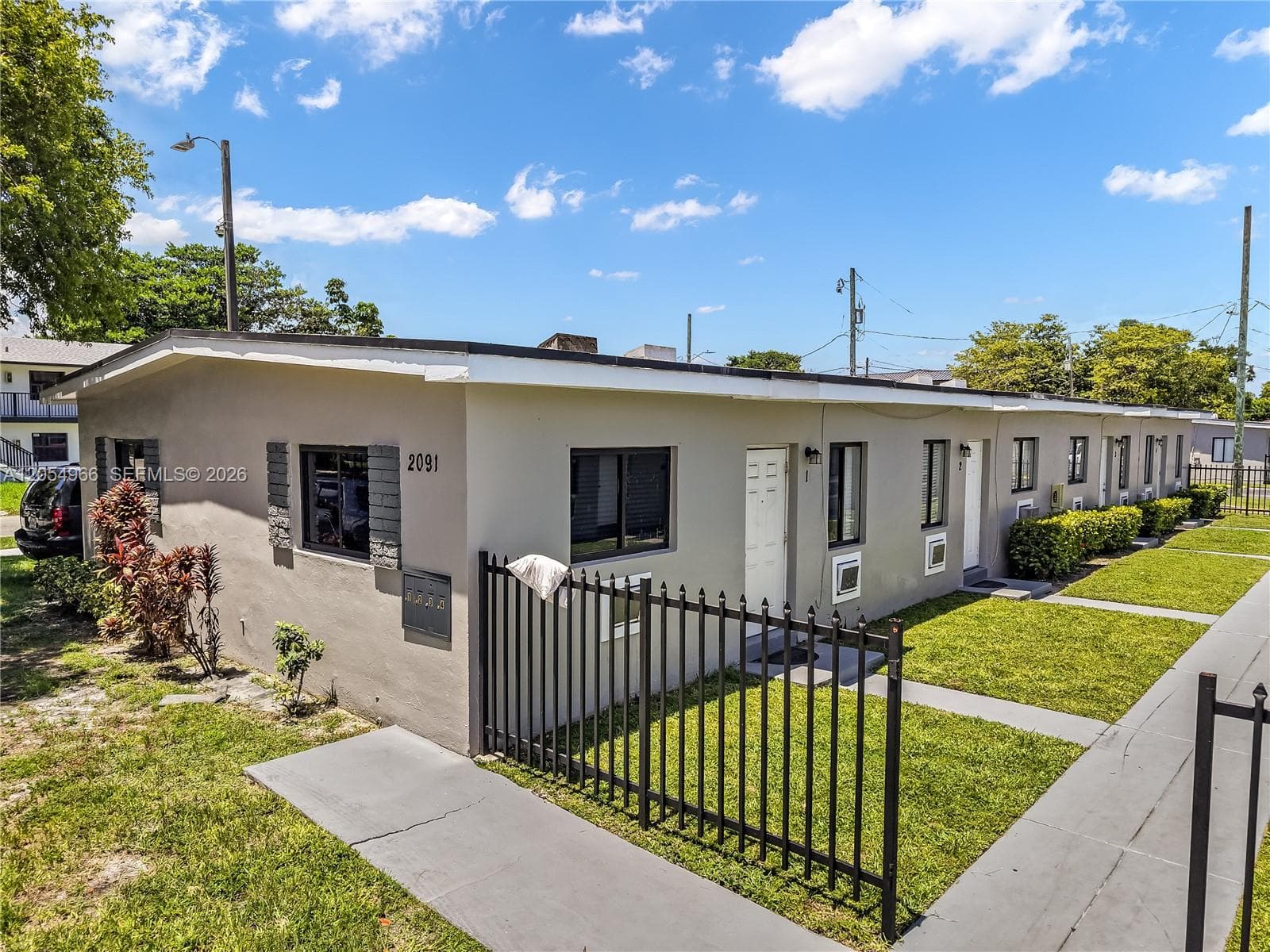 2090 NW 31st St, Miami, FL 33142 — zdjęcie 4