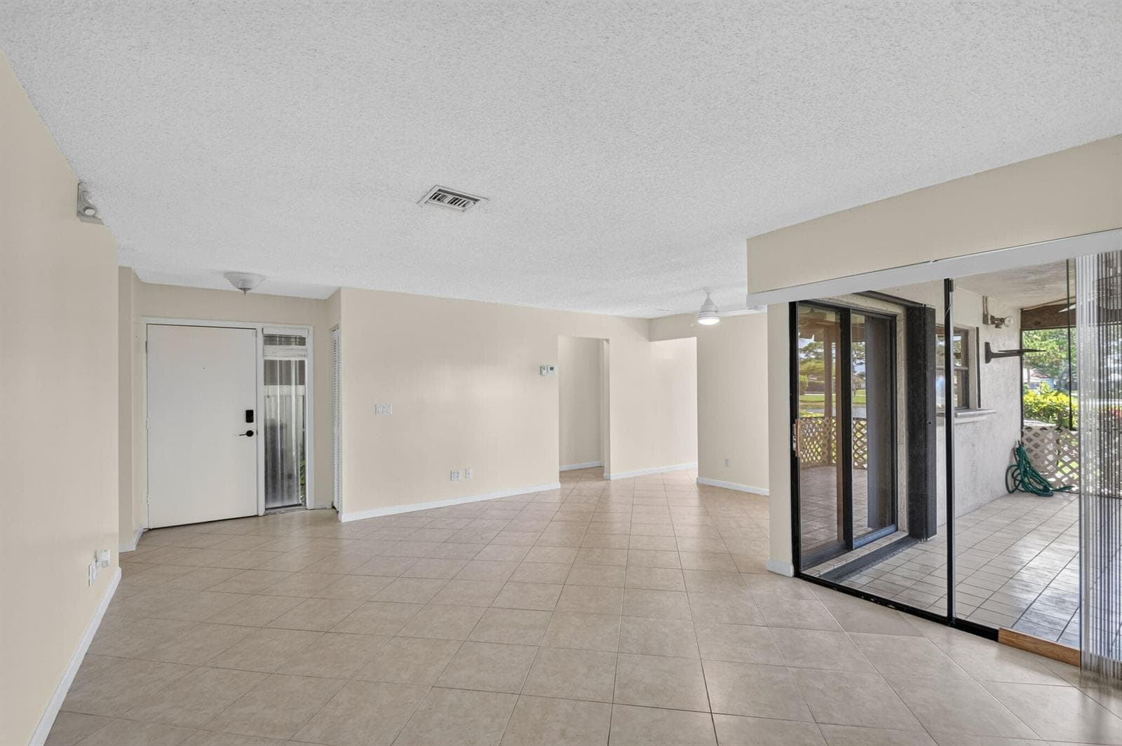 6102 WOODLAKE Boulevard, FL 33463 — zdjęcie 5