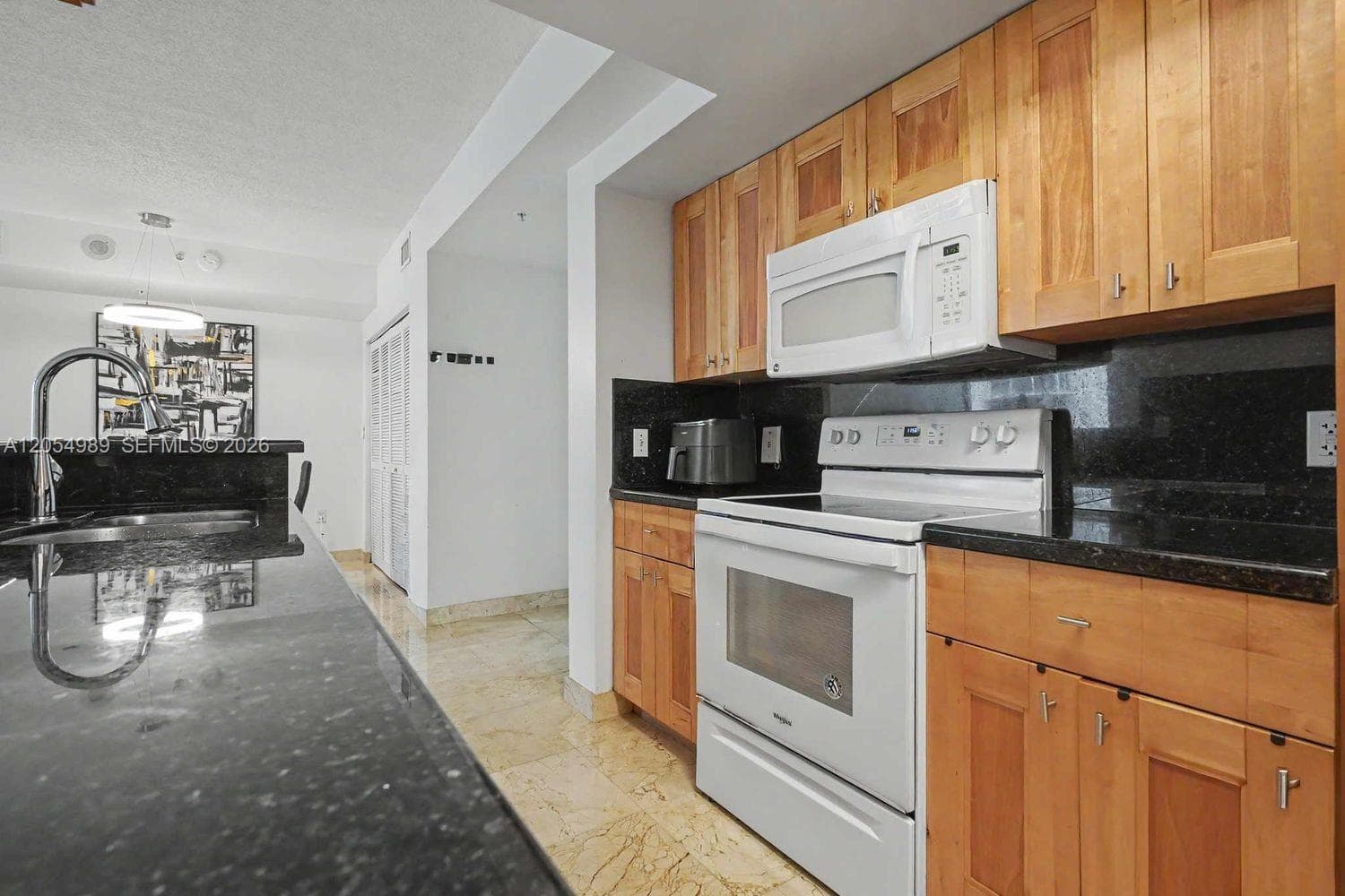 5085 NW 7th St # 906, Miami, FL 33126 — zdjęcie 4