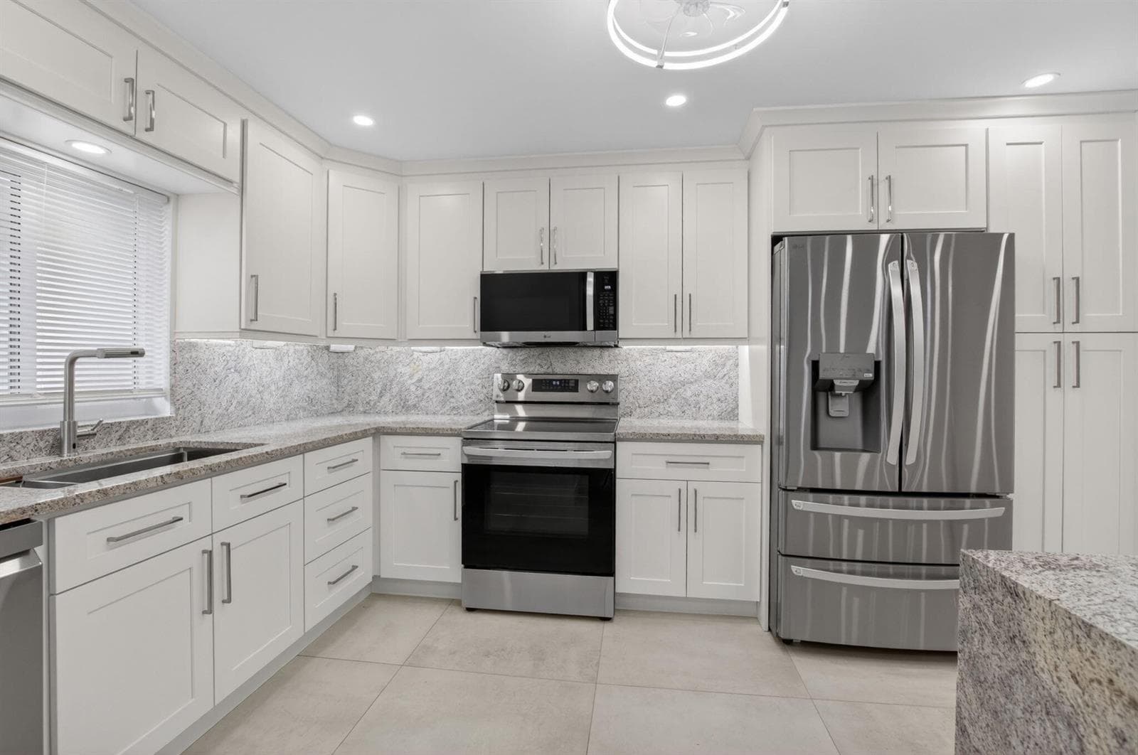 6049 VIA DIANA, Delray Beach, FL 33484